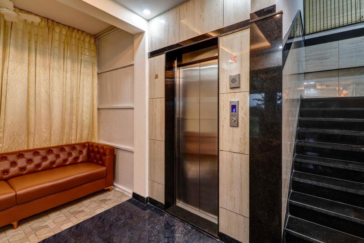 Super Collection O Global Stay Near Kengeri Bus Terminal Metro Station バンガロール エクステリア 写真