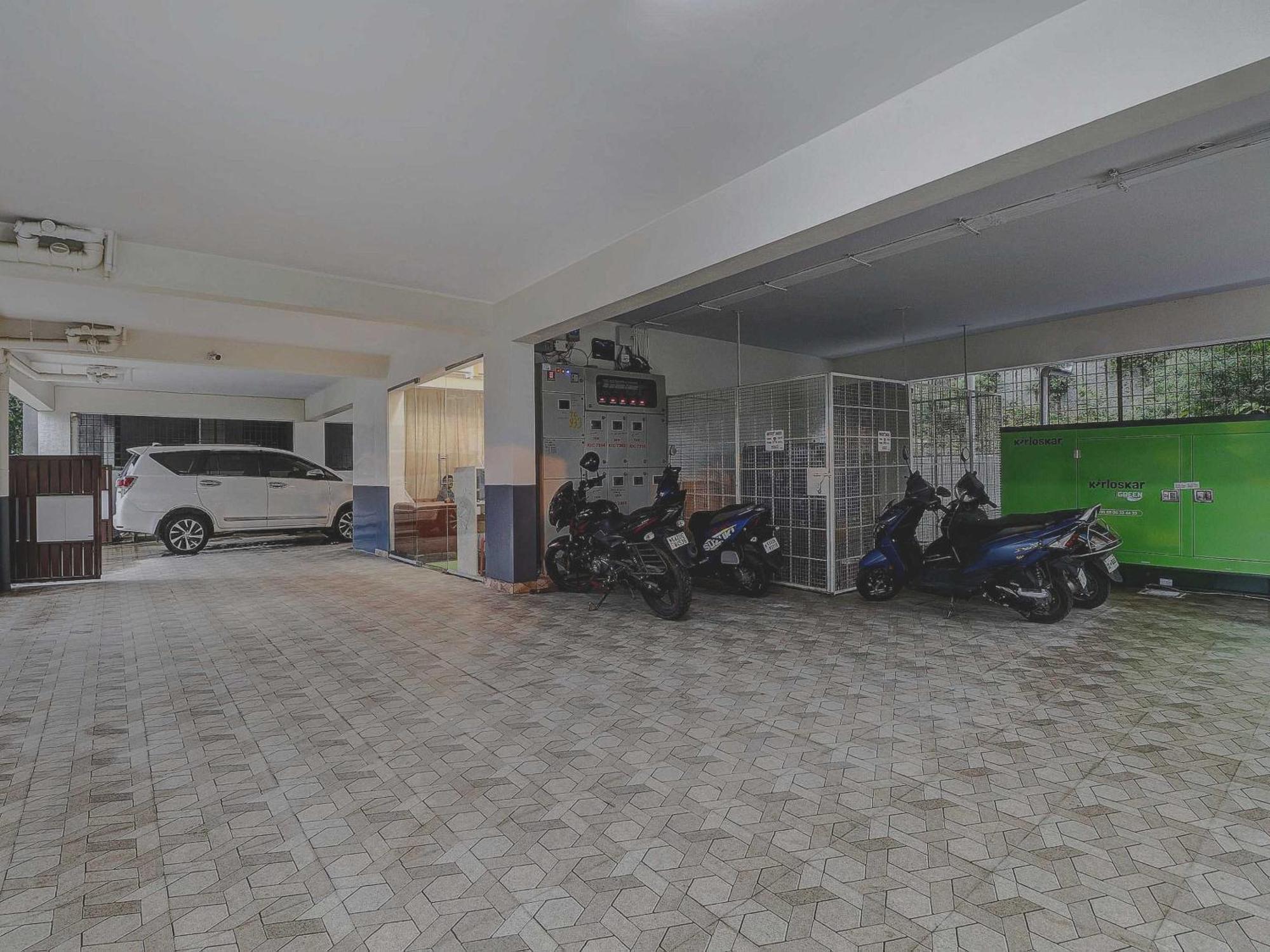 Super Collection O Global Stay Near Kengeri Bus Terminal Metro Station バンガロール エクステリア 写真