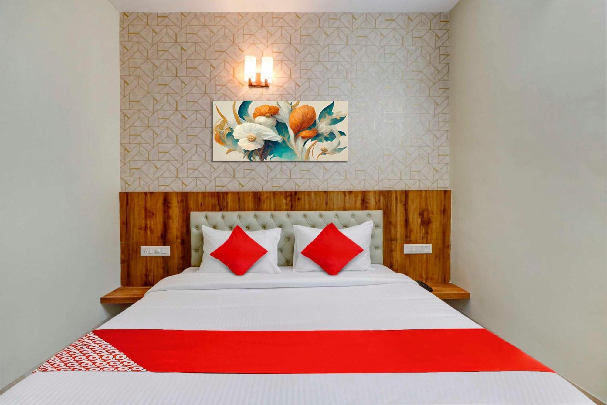 Super Collection O Global Stay Near Kengeri Bus Terminal Metro Station バンガロール エクステリア 写真