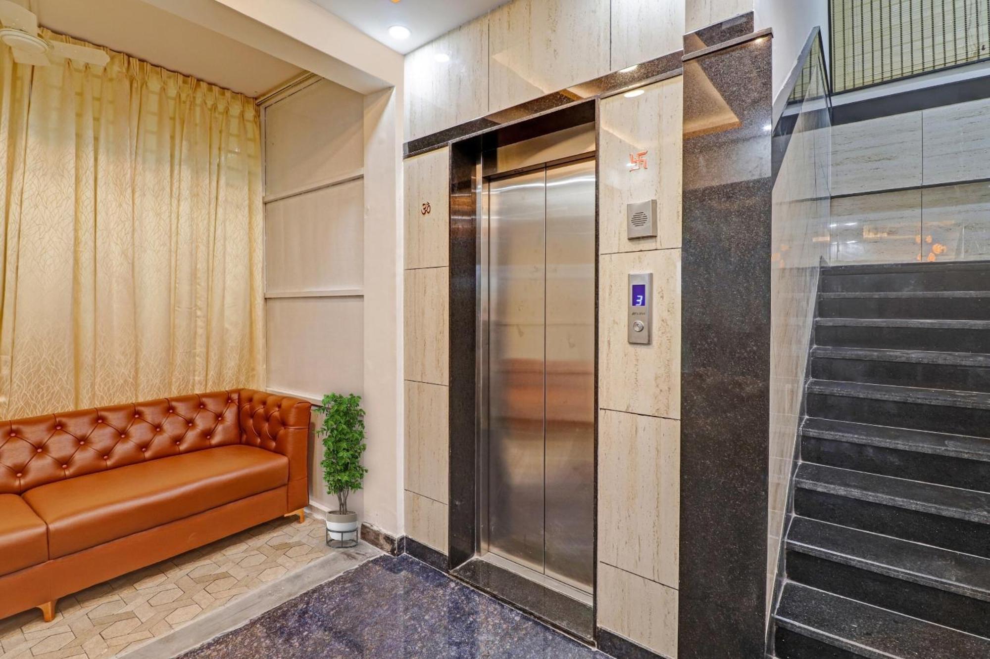 Super Collection O Global Stay Near Kengeri Bus Terminal Metro Station バンガロール エクステリア 写真