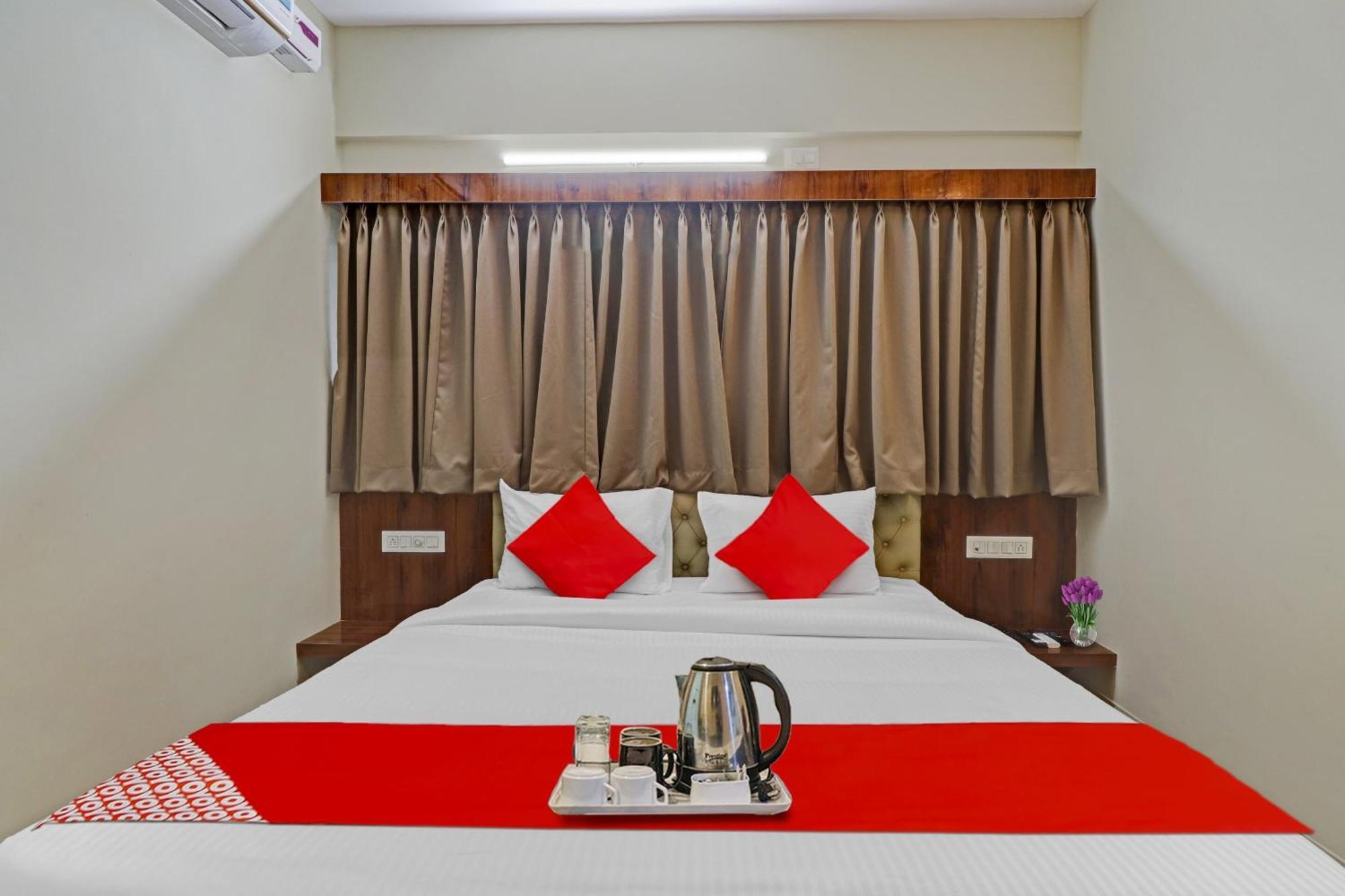 Super Collection O Global Stay Near Kengeri Bus Terminal Metro Station バンガロール エクステリア 写真