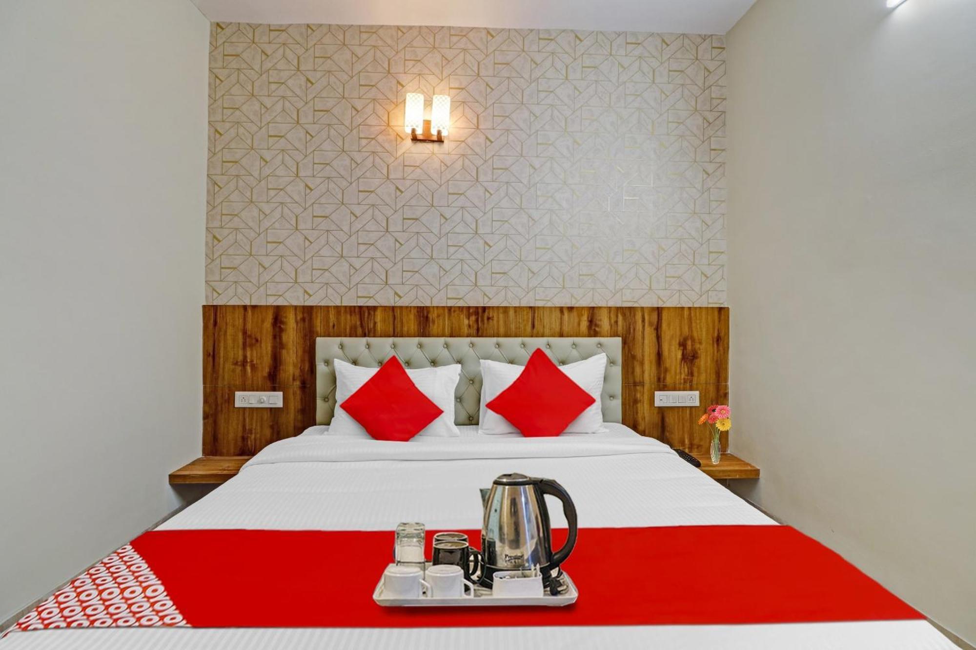 Super Collection O Global Stay Near Kengeri Bus Terminal Metro Station バンガロール エクステリア 写真